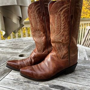 Lucchese snip toe cowboy boots